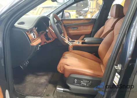 2023 Bentley Bentayga z USA, uszkodzony, nr VIN SJAHT2ZV0PC020005